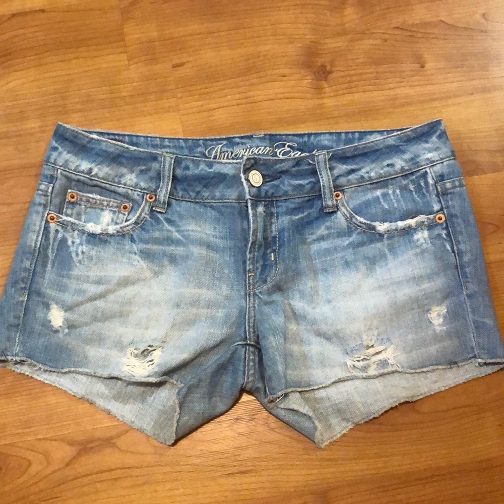 AMERICAN EAGLE SHORTS